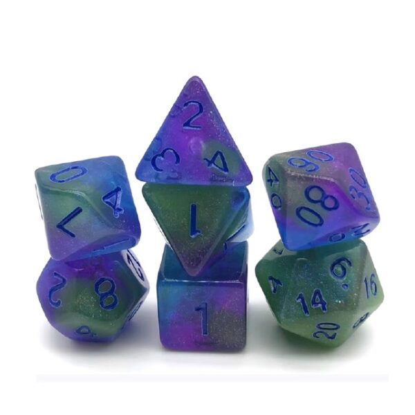 Polydice Marsh Treck - Resin - 7 stuks - Inclusief dice bag - Groen/ Blauw