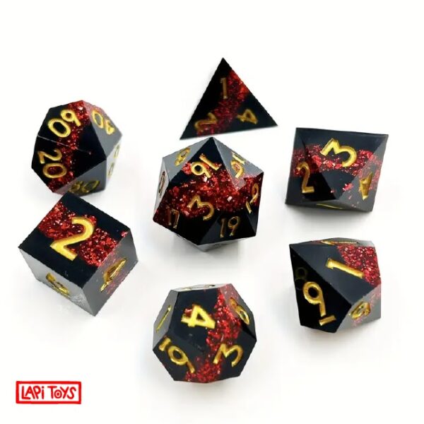 Sharp edge polydice Red Geode - Resin - 7 stuks - Inclusief dice bag - Zwart/ Rood