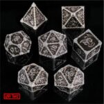 Polydice Chained Dragon - Metaal - 7 stuks - Inclusief dice bag - Zwart/ Zilver