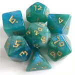 Polydice Poisened Swamp Runes - Acryl - 7 stuks - Inclusief dice bag - Groen/ Blauw