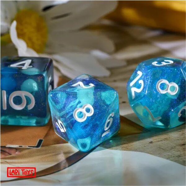 Polydice Ocean's Light - Resin - 7 stuks - Inclusief dice bag - Blauw