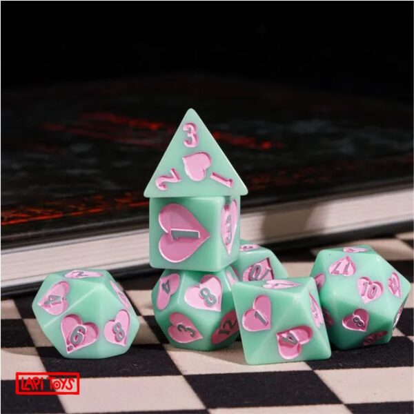 Polydice Pastel Cupid - Resin - 7 stuks - Inclusief dice bag - Groen/ Roze