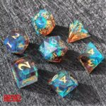 Polydice Firey Sunset Sharp Edge  - Resin - 7 stuks - Inclusief dice bag - Oranje/ Blauw