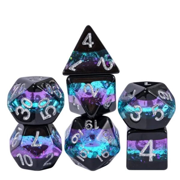 Polydice Nebula Aurora  - Resin - 7 stuks - Inclusief dice bag - Zwart/ Blauw/ Paars