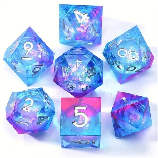 Polydice Fairy Fire Liquid Core  - Resin - 7 stuks - Inclusief dice bag - Blauw/ Paars