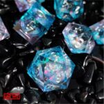 Polydice Fairy Fire Liquid Core  - Resin - 7 stuks - Inclusief dice bag - Blauw/ Paars