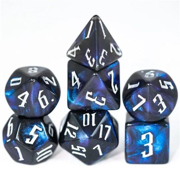 Polydice Intergalactic Treaty - Acryl - 7 stuks - Inclusief dice bag - Blauw/ Zwart