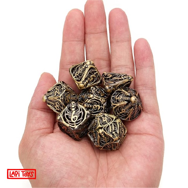 Polydice Necromancers Gold - Metal - 7 pieces - Includes dice bag - Gold colored